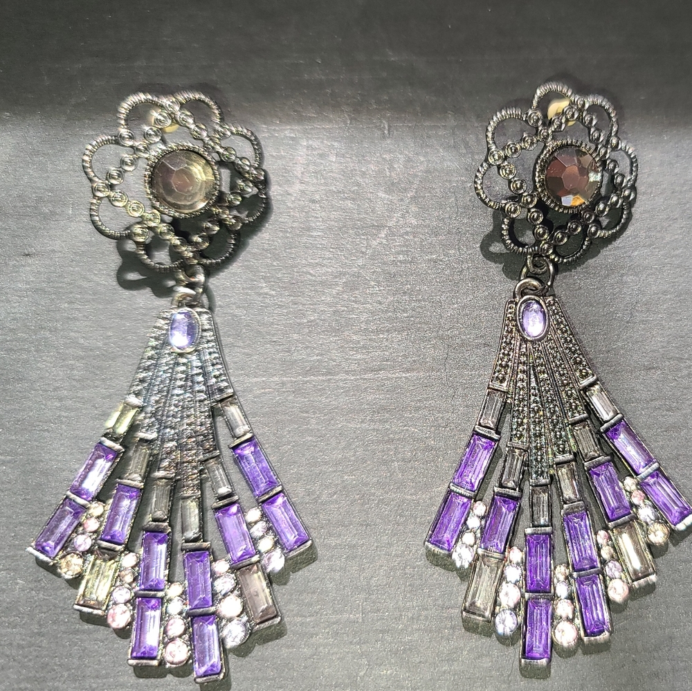 Beautiful Purple & Rhinstone Earrings - Picture 3 of 5